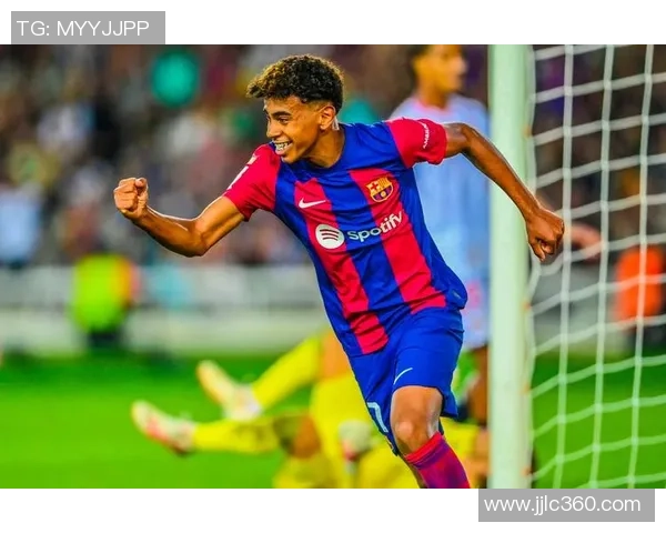 当代足球球星外貌变迁解析从青涩少年到巨星风采的变化之路 当代足球球星外貌变迁解析从青涩少年到巨星风采的变化之路